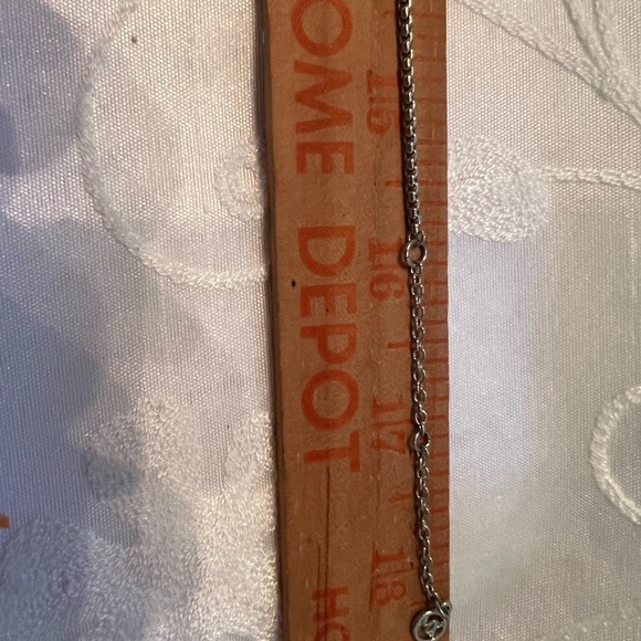 Minimalist Silver Vintage Necklace with Teardrop Charms and Linked Chain - Picture 6 of 8